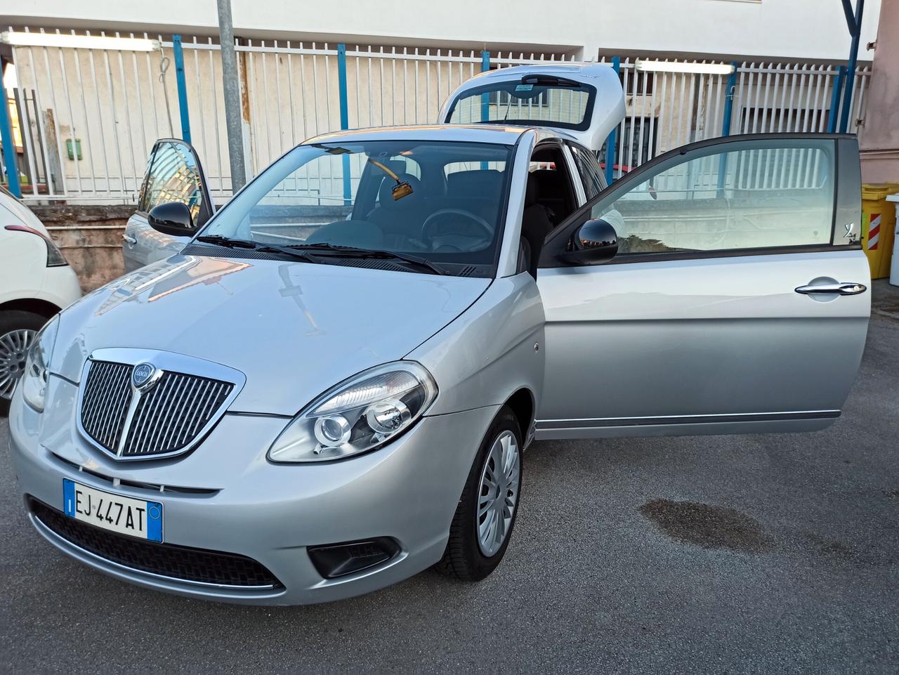 Lancia Ypsilon 1.2 69 CV Diva