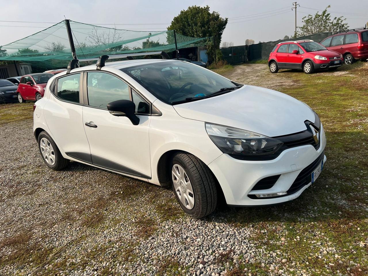 Renault Clio dCi 8V 75 CV autocarro 2 posti