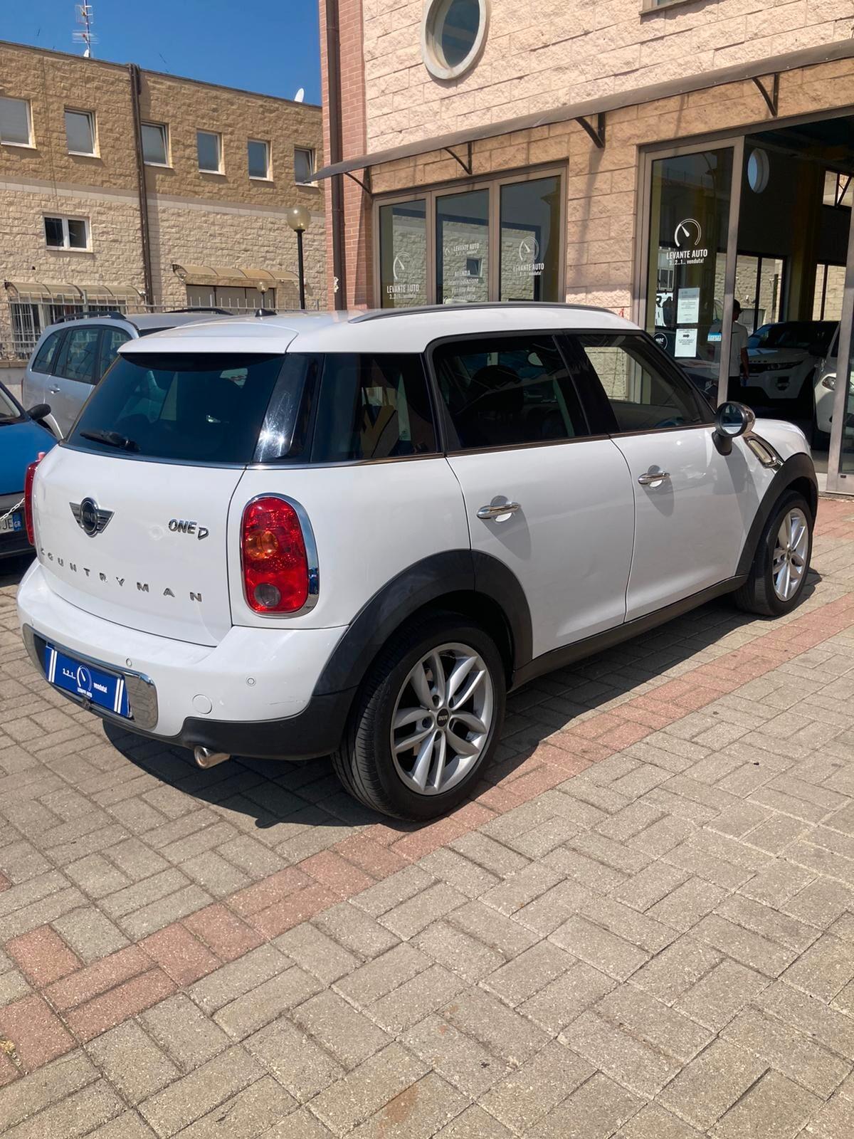 NEOPATENTATI MINI COUNTRYMAN 1.6 TDI