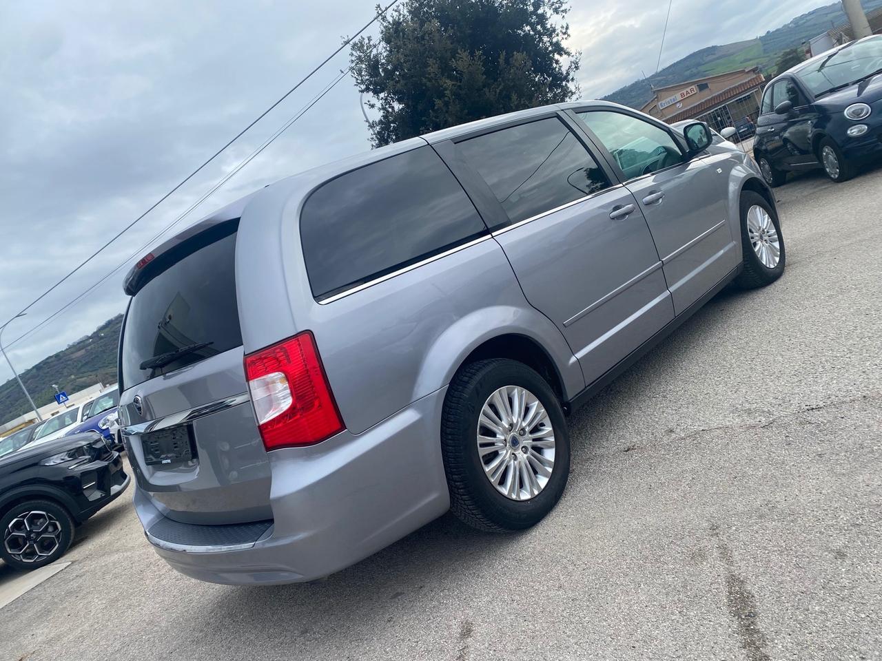 Lancia Voyager 2.8 Turbodiesel Silver 177 CV Auto