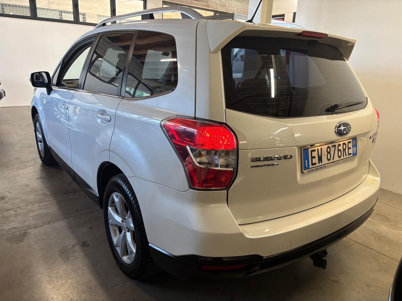 Subaru Forester 2.0D |BIANCO PERLA GANCIO TRAINO