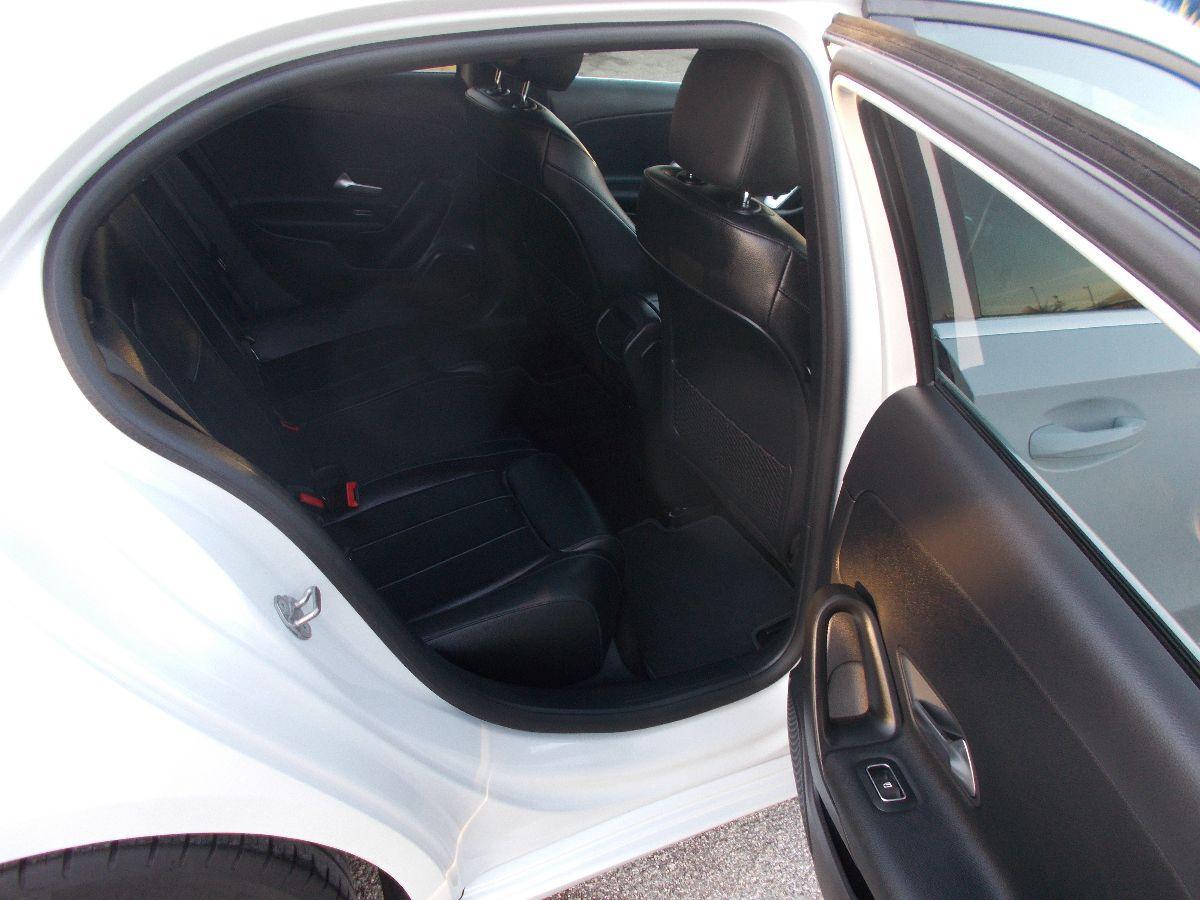 MERCEDES - Classe A - A 200 d Automatic Business