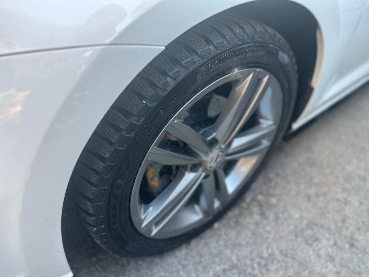 Volkswagen Golf 1.6 TDI 115CV DSG 5p. R LINE INTERNO ED ESTERNO Sport Edition BlueMotion Tech.
