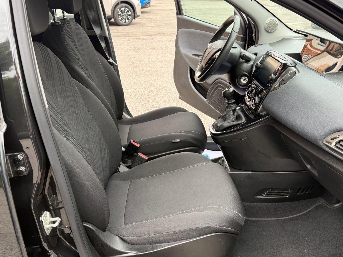 LANCIA - Ypsilon - 1.0 FireFly 5p.S&S Hybryd Gold