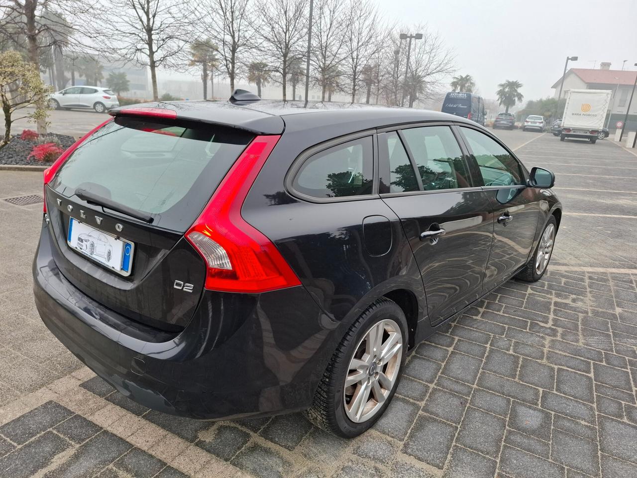 Volvo V60 D2 1.6 D 115cv 6 Marce ok Neopatentati