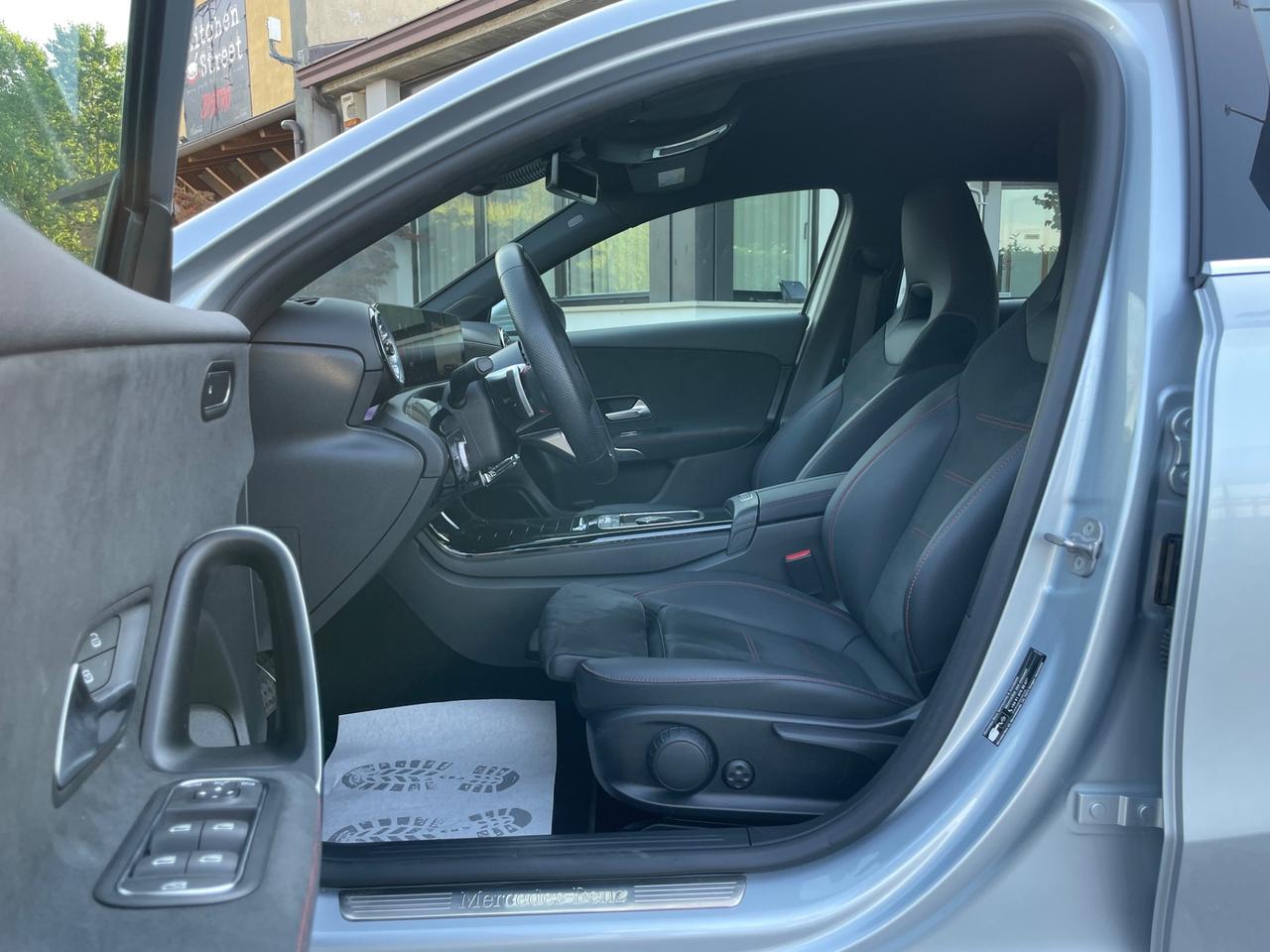 Mercedes-benz A 180 Automatic AMG Line Premium