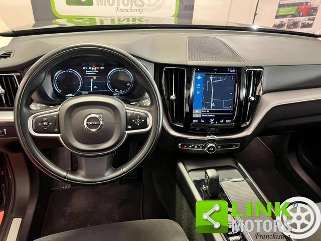VOLVO XC60 B4 (d) Geartronic Momentum Pro TAGLIAND-GARANZIA