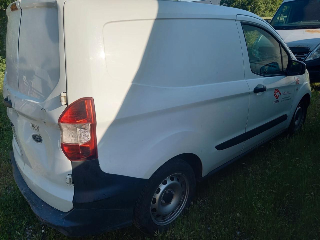 Ford Tourneo Courier 1.5 TDCI 75 CV Plus