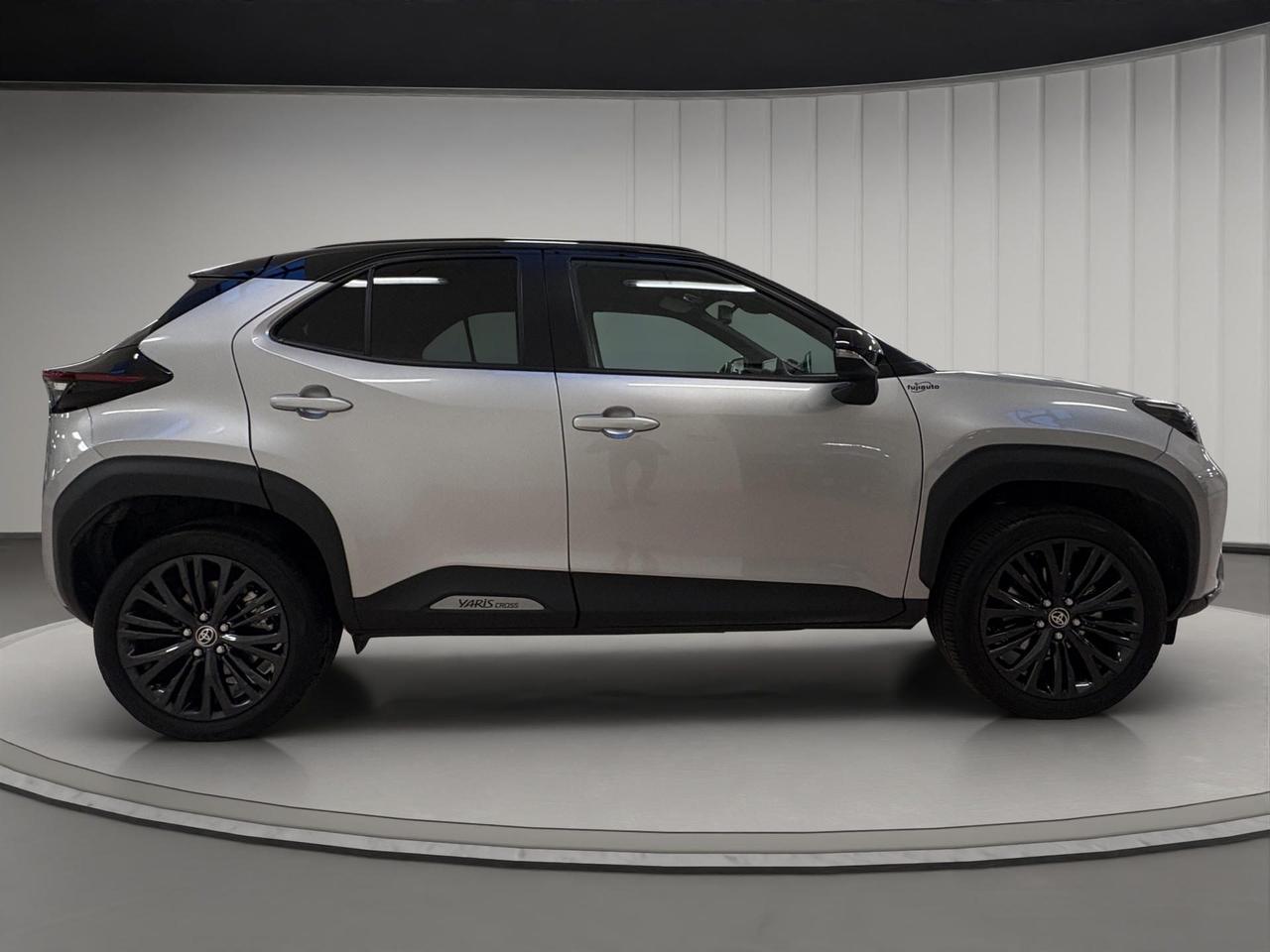 Toyota Yaris Cross 1.5h Adventure fwd 116cv e-cvt