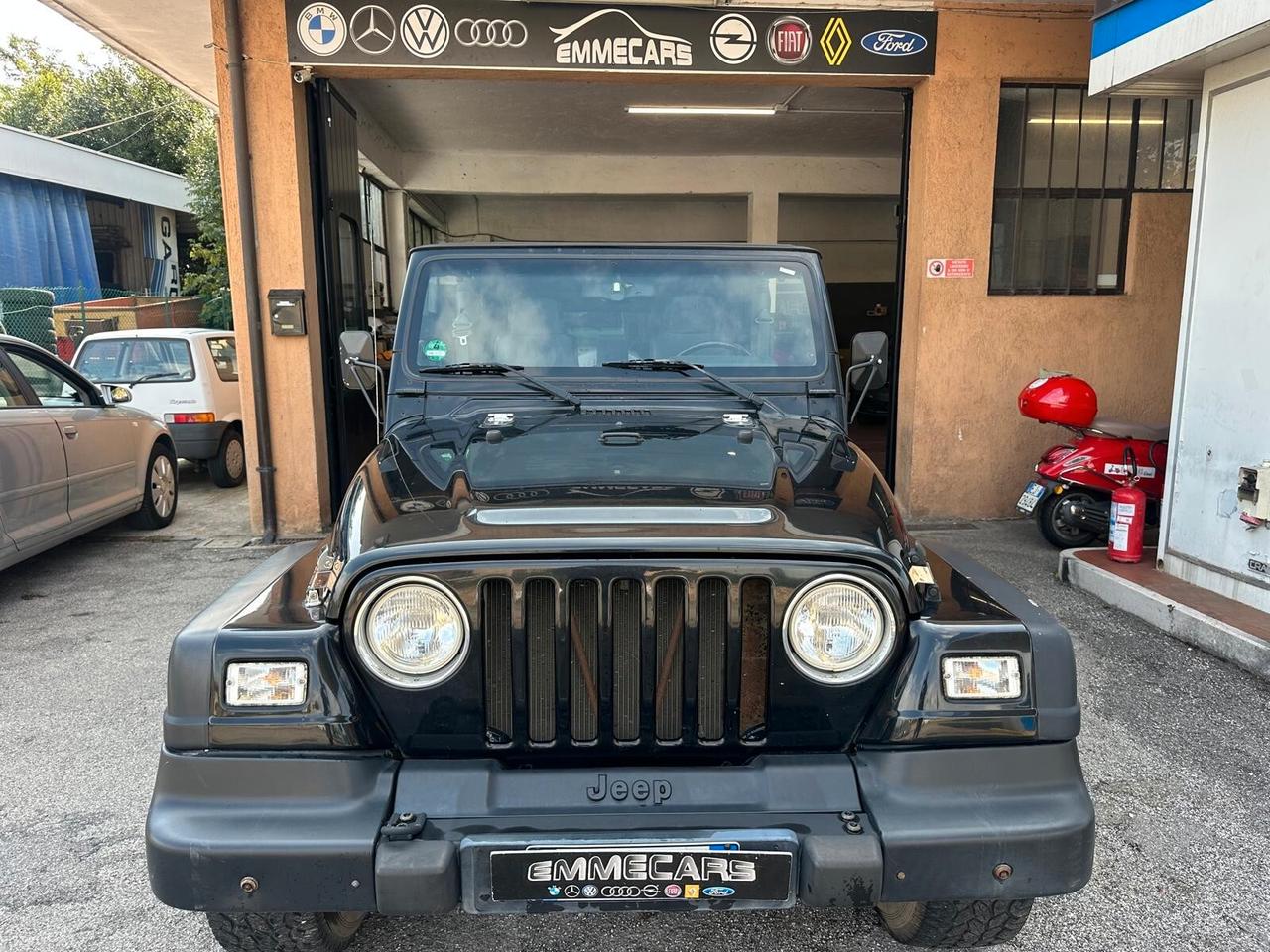Jeep Wrangler Hard Top 4.0 Sport c/abs,CL GPL