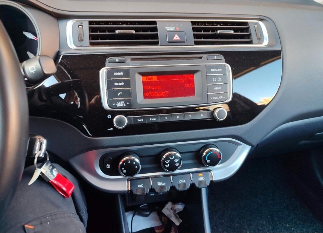 Kia Rio 1.1 CRDi 5p. Cool 38000 km