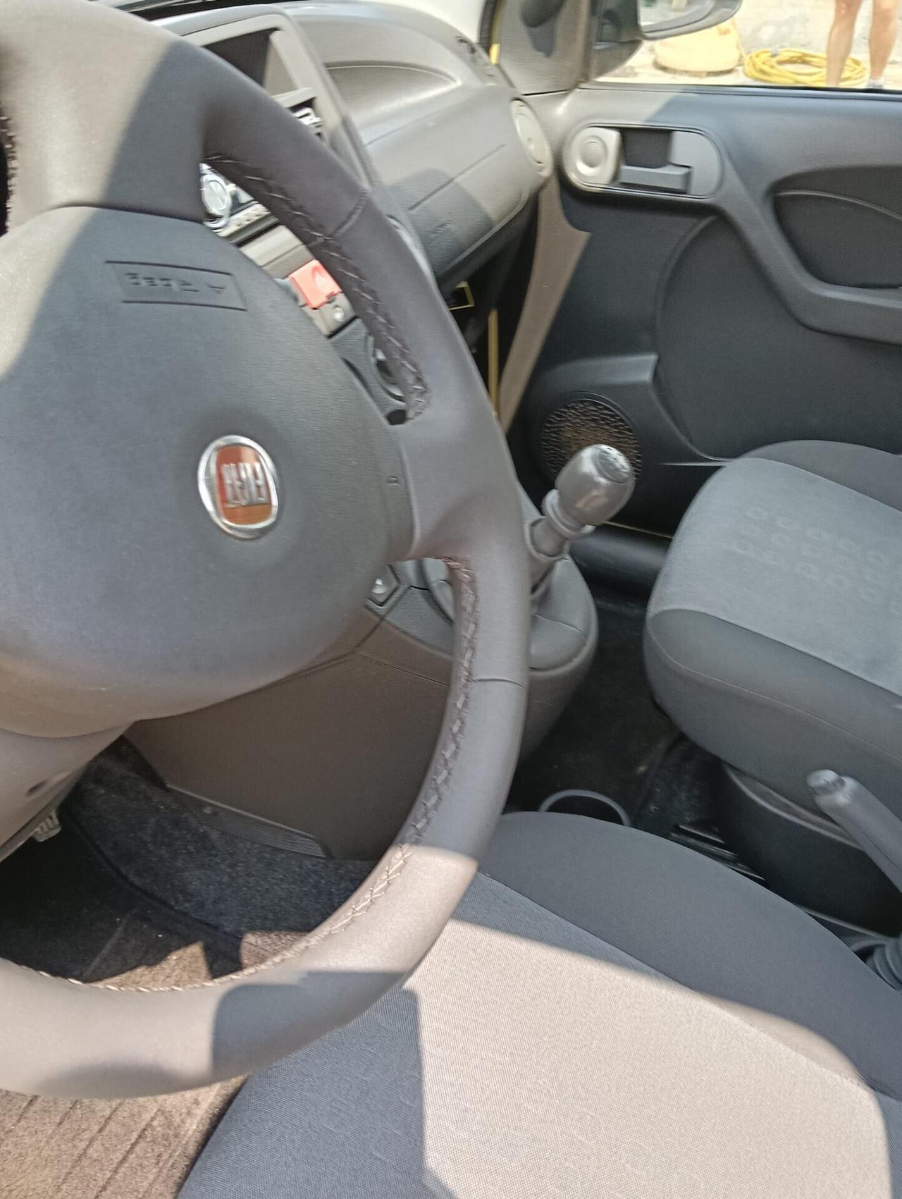 Fiat Panda 1.4 DYNAMIC NATURAL POWER MAMY 77 CV ANNO 2012