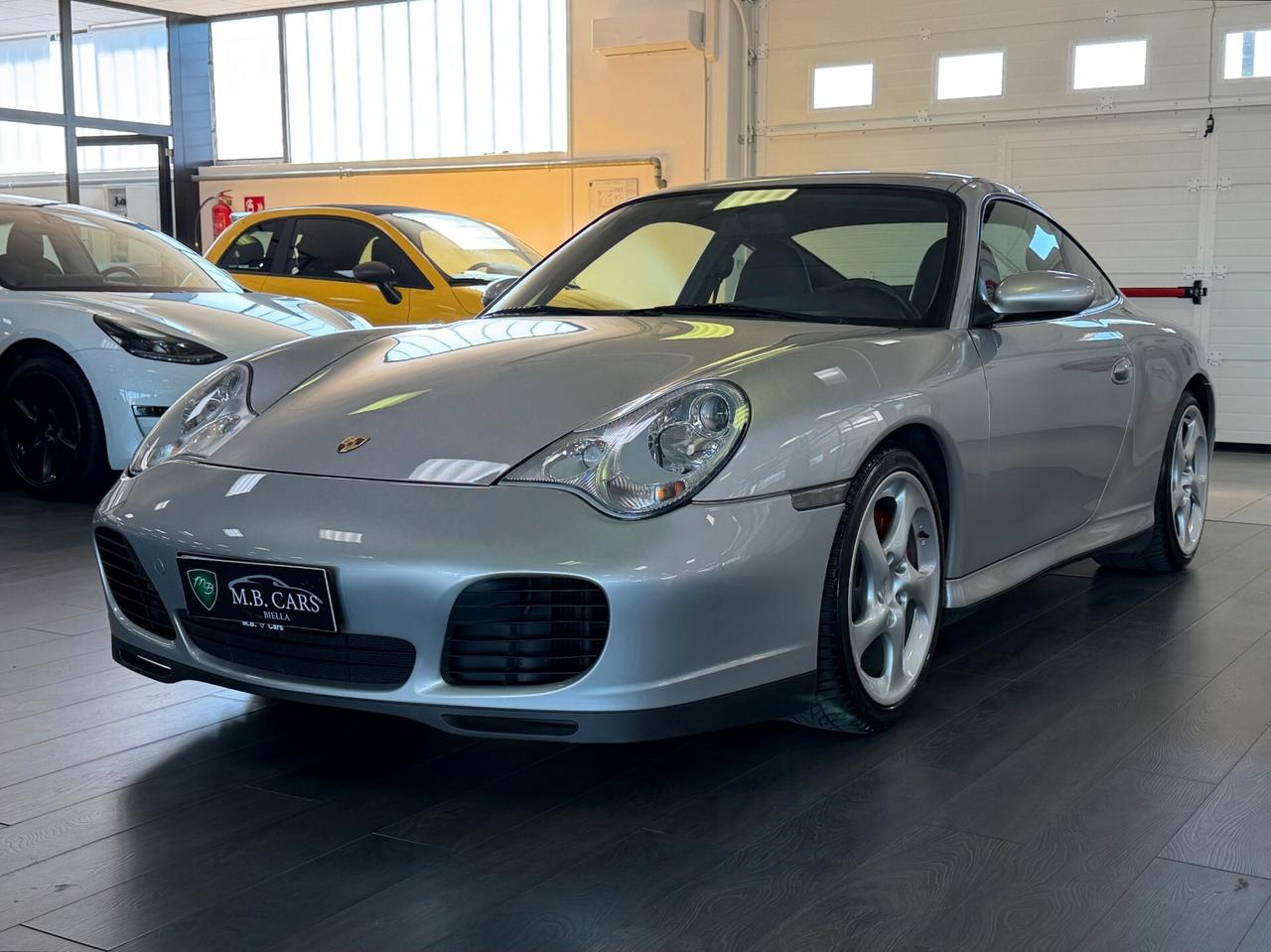 Porsche 911 Carrera 4S cat Coupé