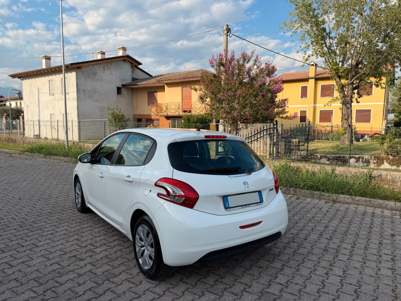 Peugeot 208 1.4 HDi Allure 36000 km!