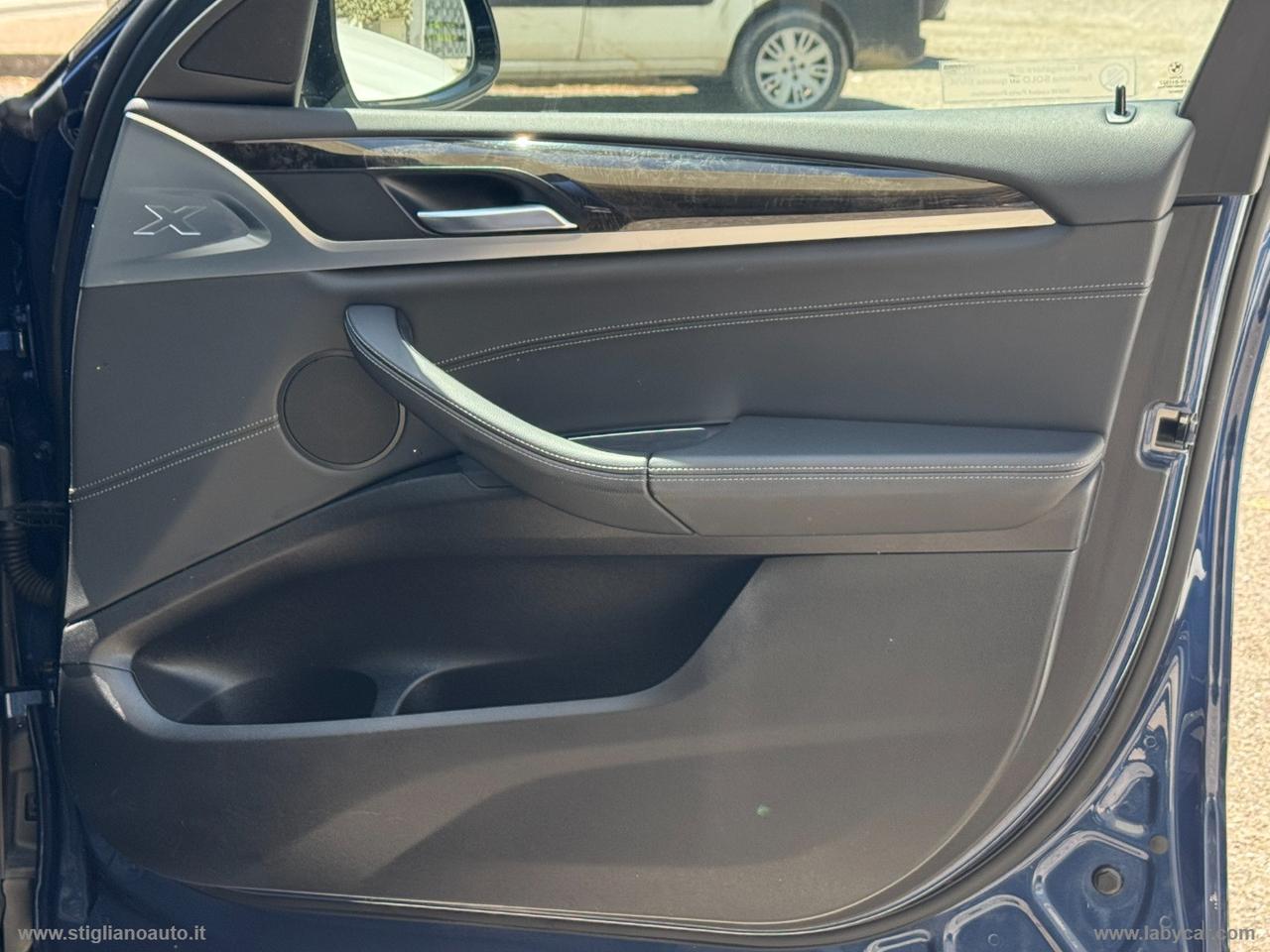 BMW X4 xDrive20d xLine MY 19 Head up display