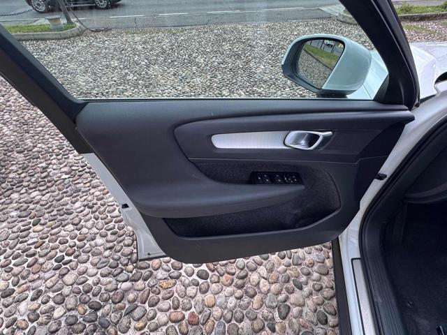 VOLVO XC40 T5 Recharge Plug-in Hybrid Inscription Expression