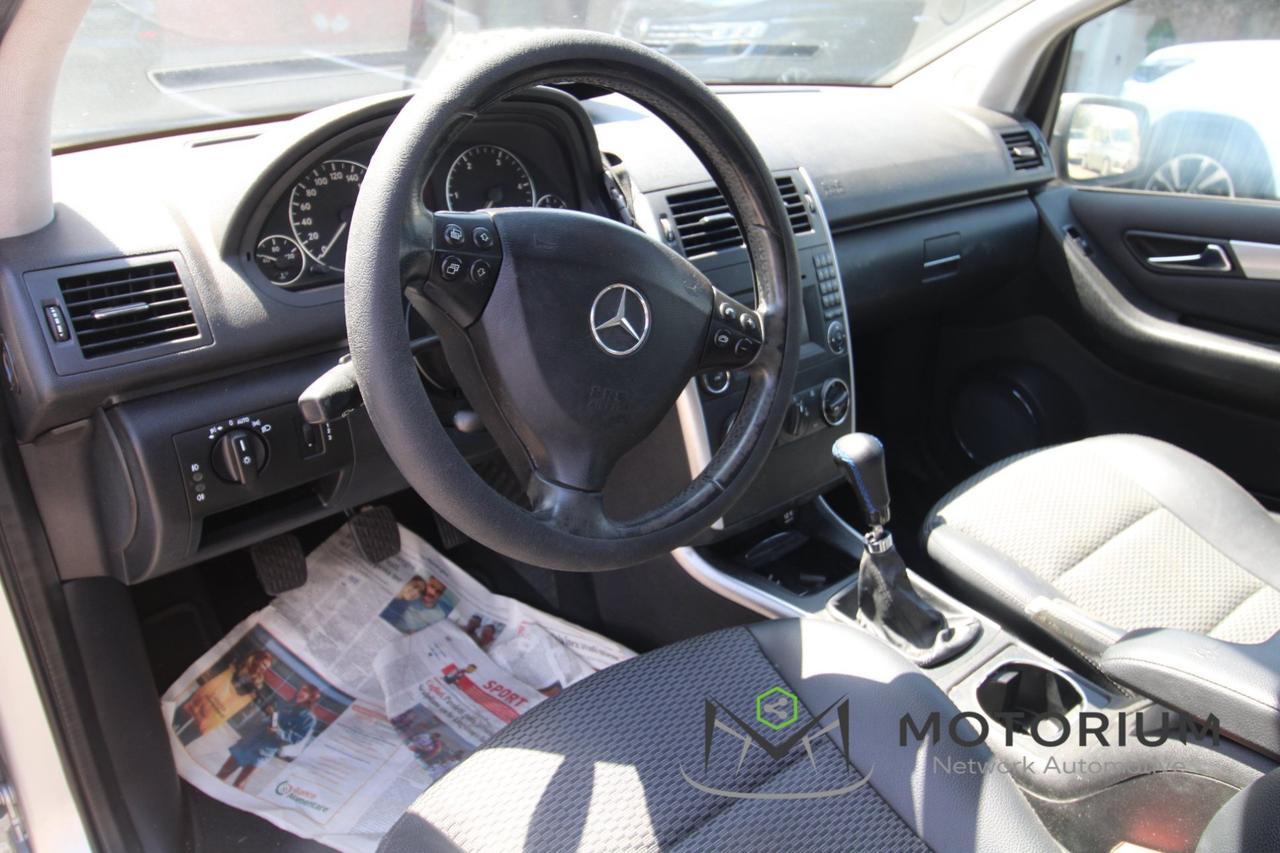 MERCEDES A 180 ELEGANCE