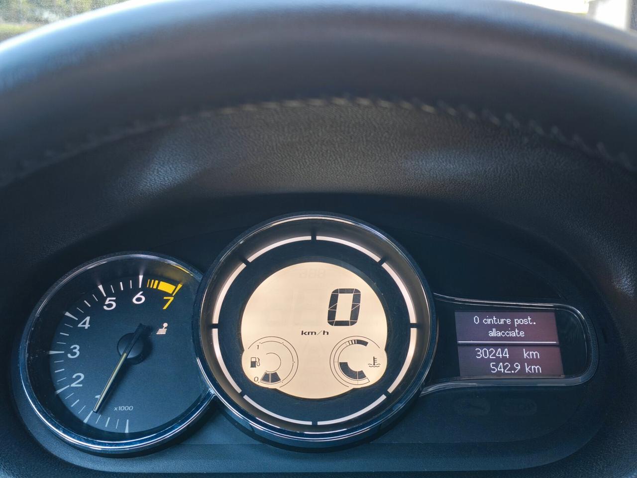 Renault Mégane 1.6 BENZINA 110cv / 30.250km / Unipro