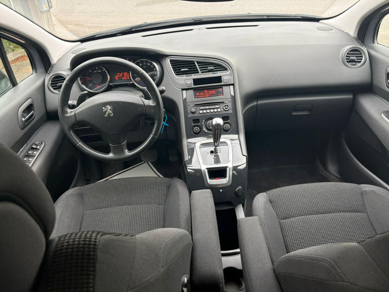 Peugeot 5008 BlueHDi 120 EAT6 S&S Active