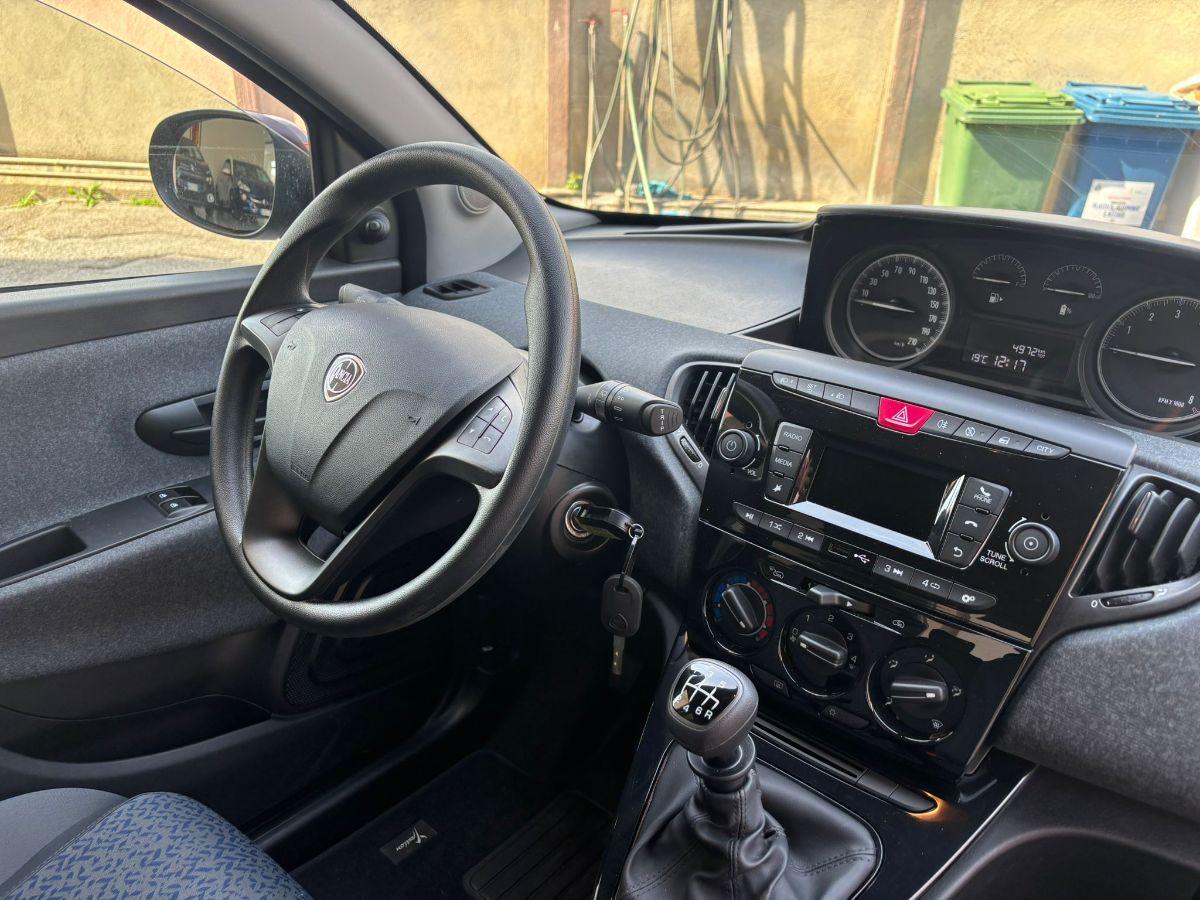 LANCIA Ypsilon 1.0 FireFly 5p.S&S Hybrid Silver 5Posti