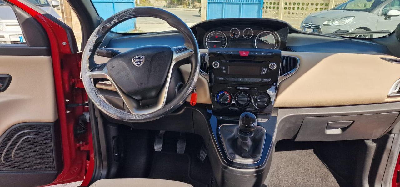 Lancia Ypsilon 0.9 TwinAir 85 CV Metano Ecochic Elefantino