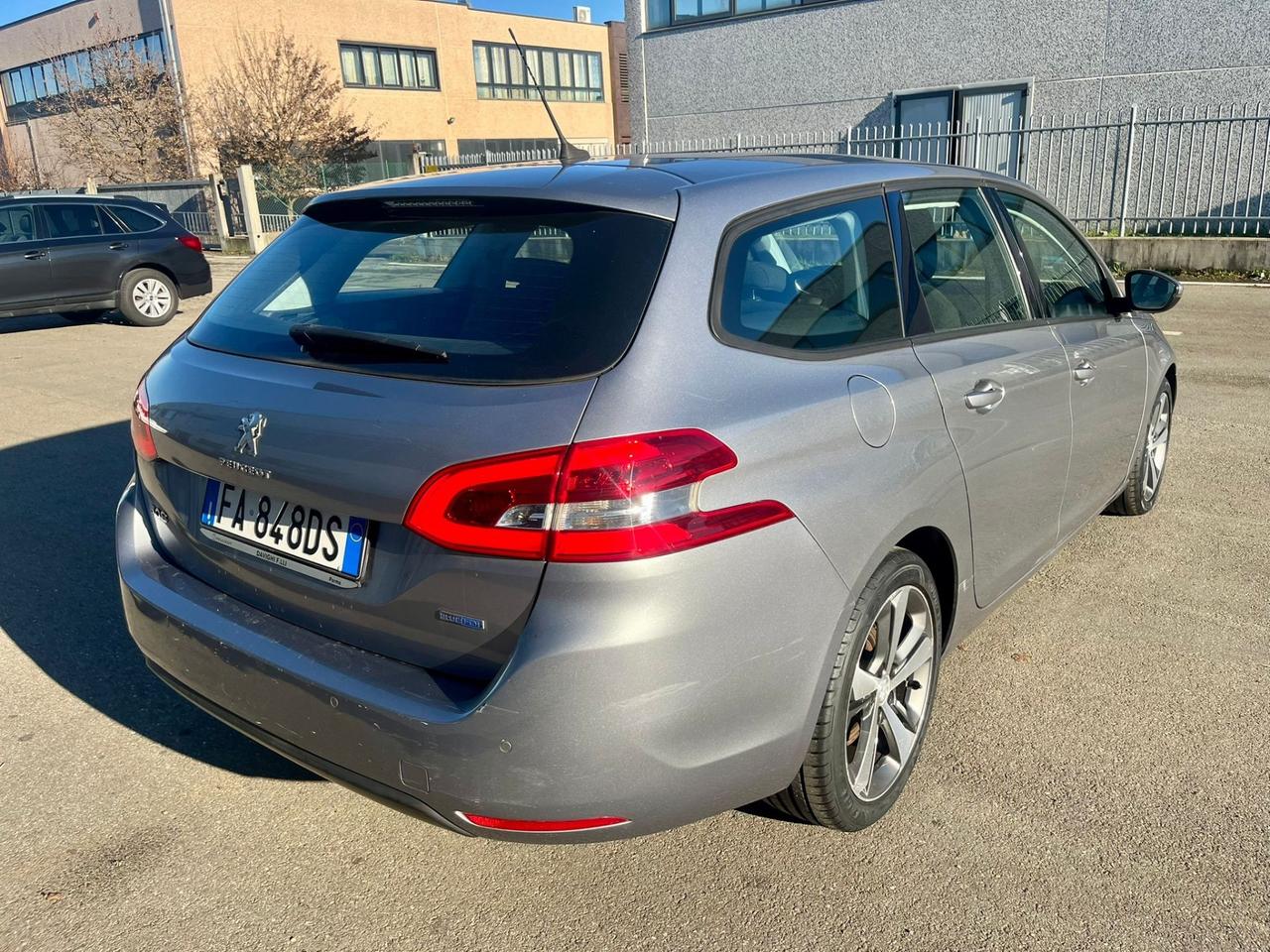 Peugeot 308 BlueHDi 150cv 2015 139.000km euro6 per neopatentati