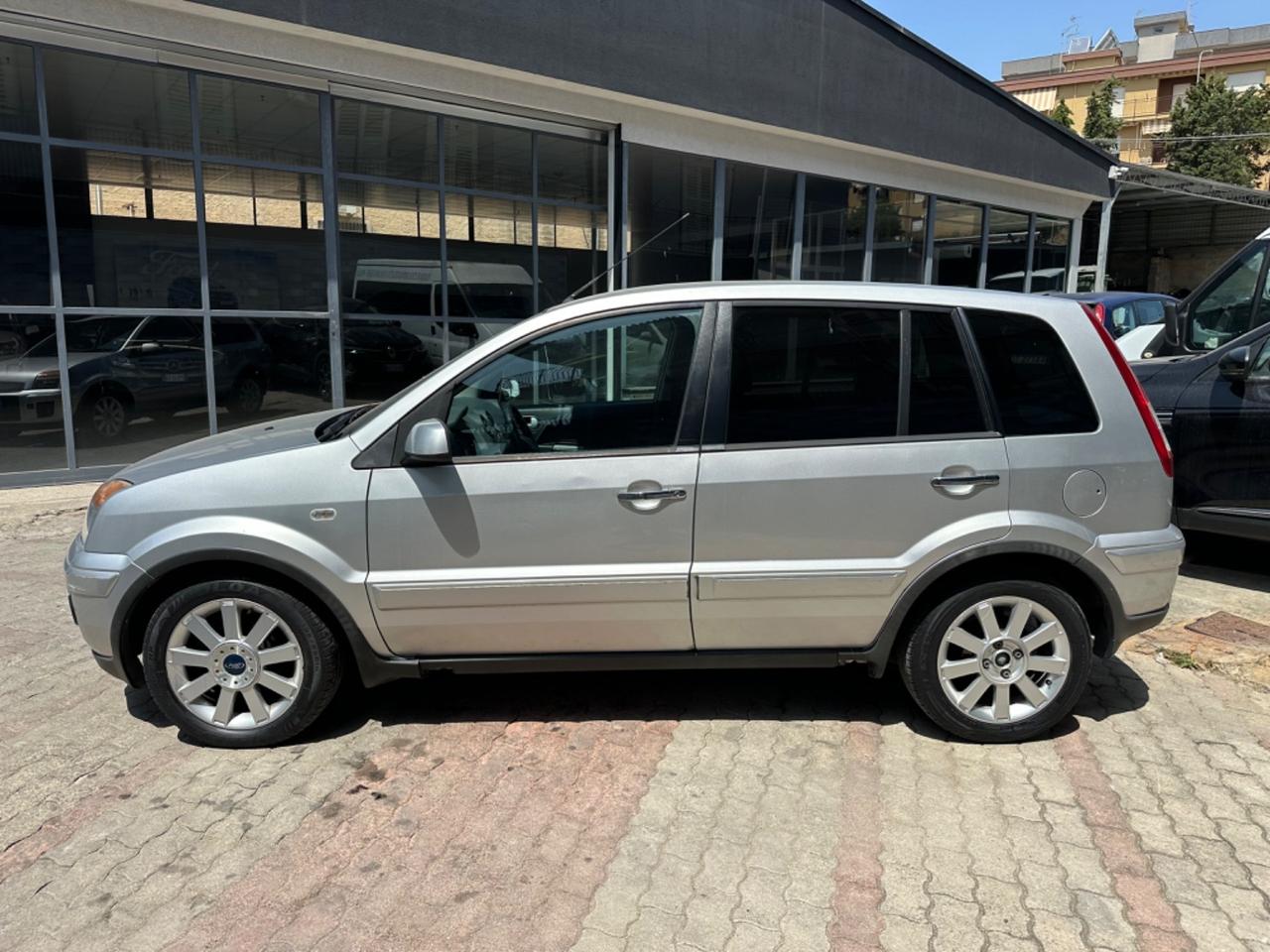 Ford Fusion 1.4 16V 80 CV Titanium 5p. 2010
