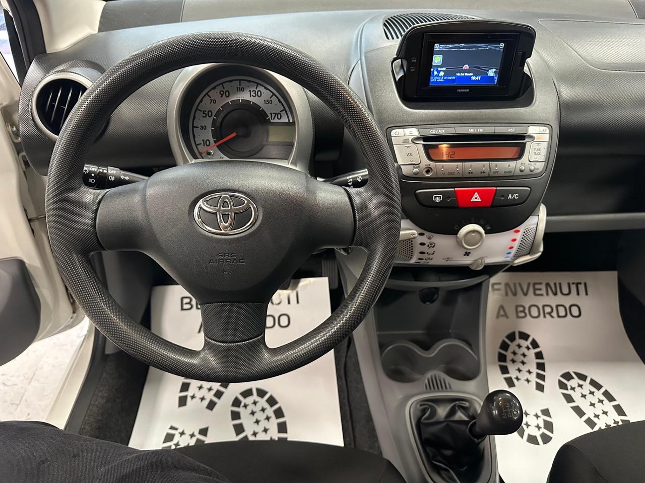 Toyota Aygo 1.0 12V VVT-i 5 porte Deep Ocean Connect