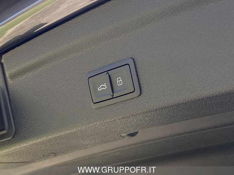 Audi Q3 SPB 35 TDI S tronic Identity Black