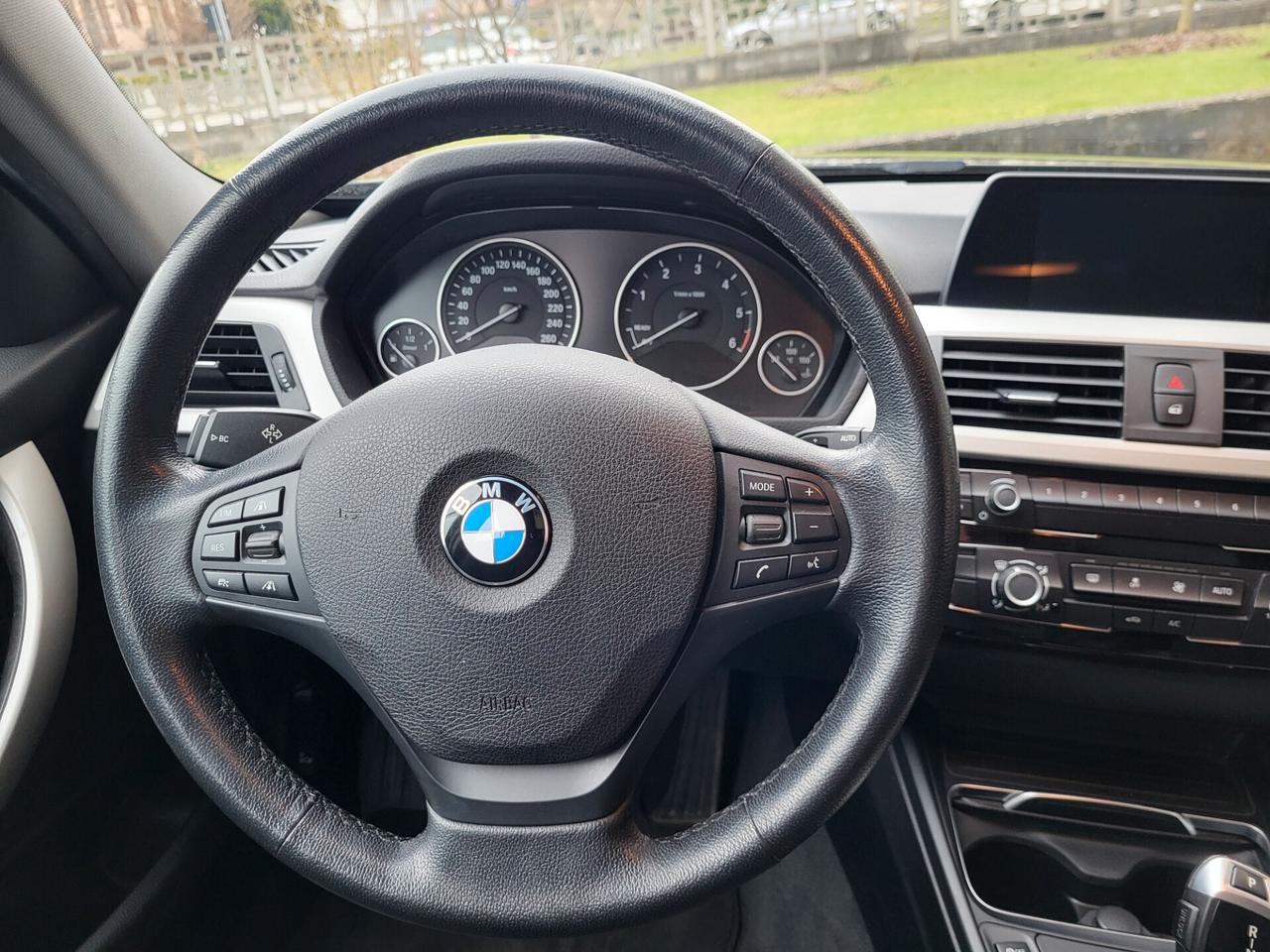 Bmw 320d xDrive Touring Business Advantage