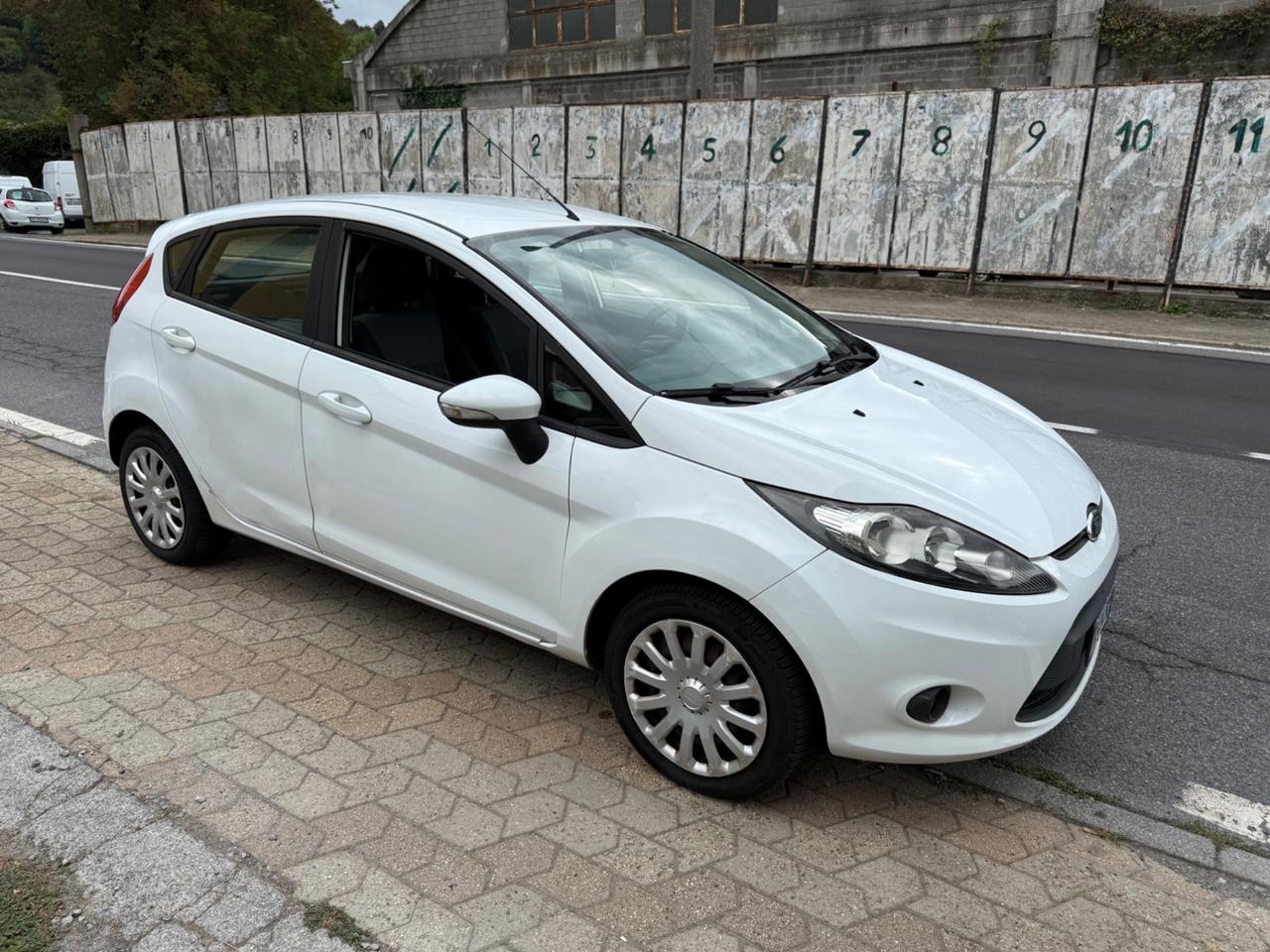Ford Fiesta Fiesta+ 1.2 82CV 5 porte NEOPATENTATI EURO5