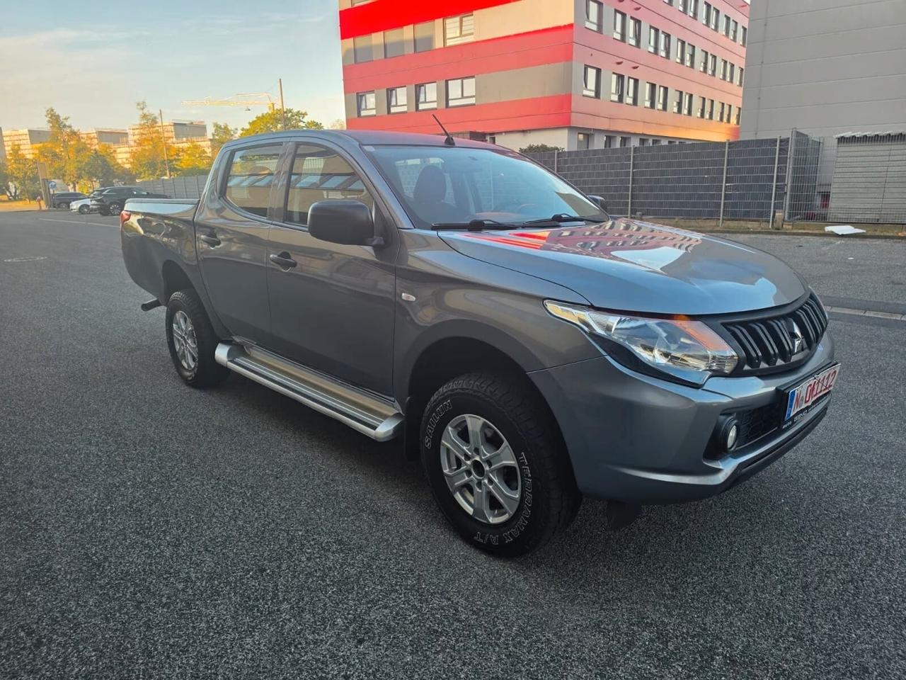 Mitsubishi L200 DC CLIMA CERCHI E GANCIO