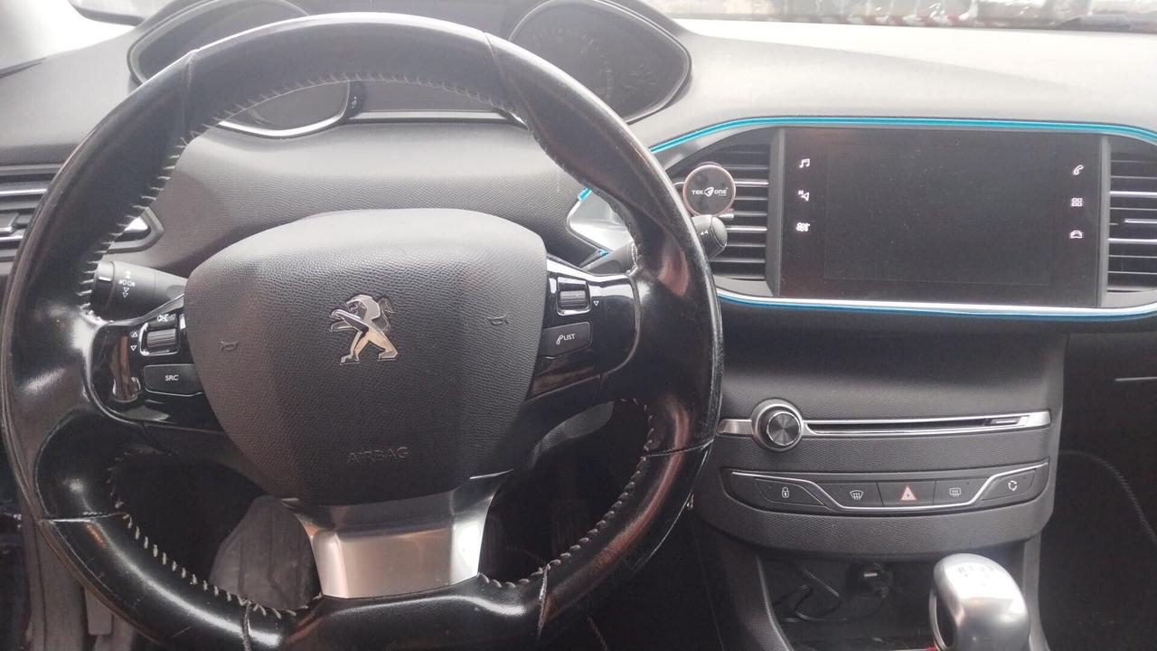 Peugeot 308 BlueHDi 120 S&S Business 2017