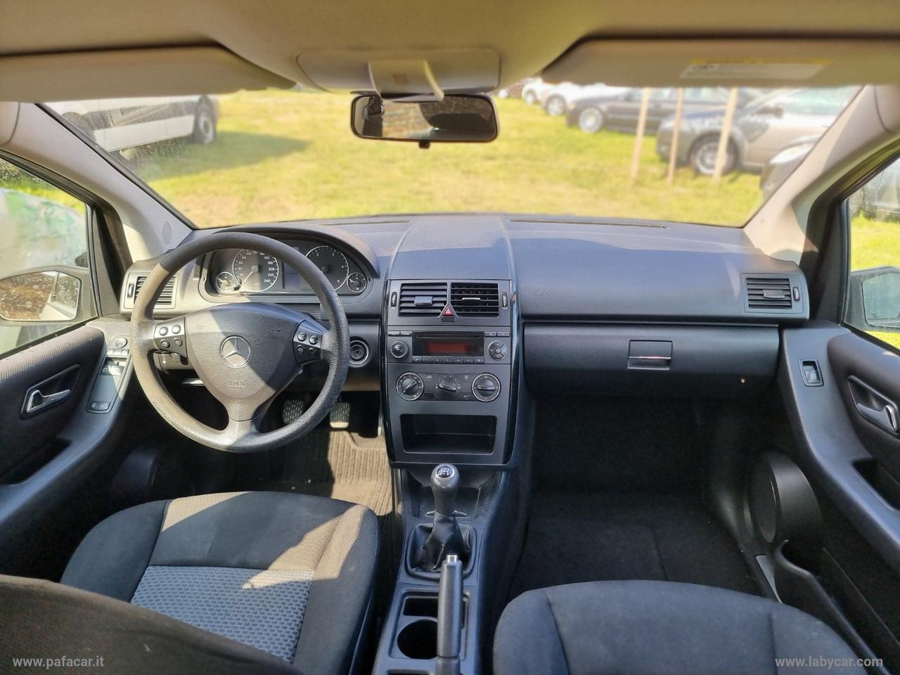 MERCEDES-BENZ A 160 CDI Avantgarde