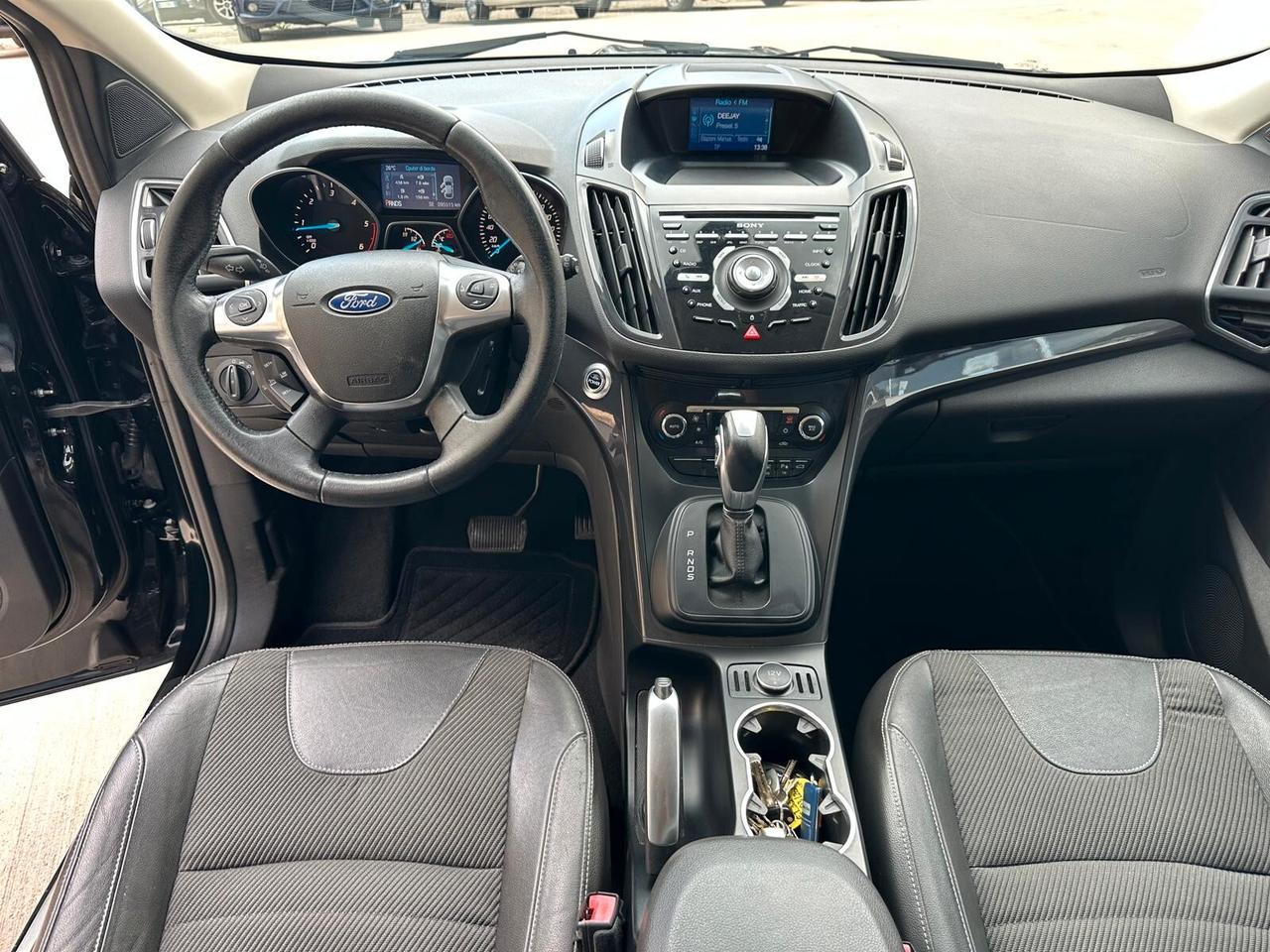 Ford Kuga 2.0 TDCI 140 CV 4WD Powershift Plus Gancio di traino