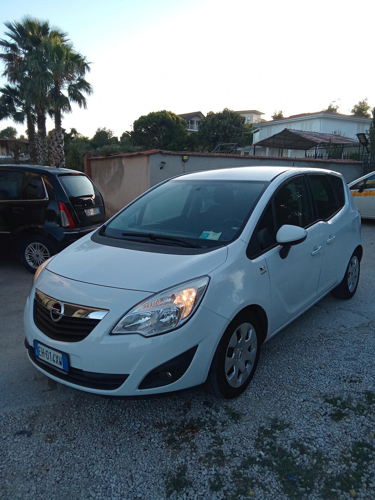 Opel Meriva 1.3 CDTI 75cv 011