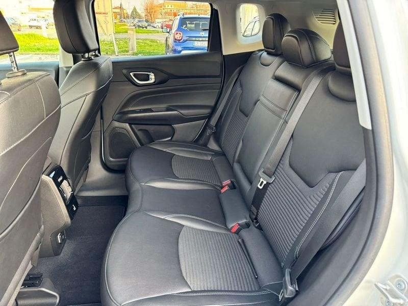 Jeep Compass e-Hybrid 1.5 Turbo MHEV T4 96kW Night Eagle DDCT