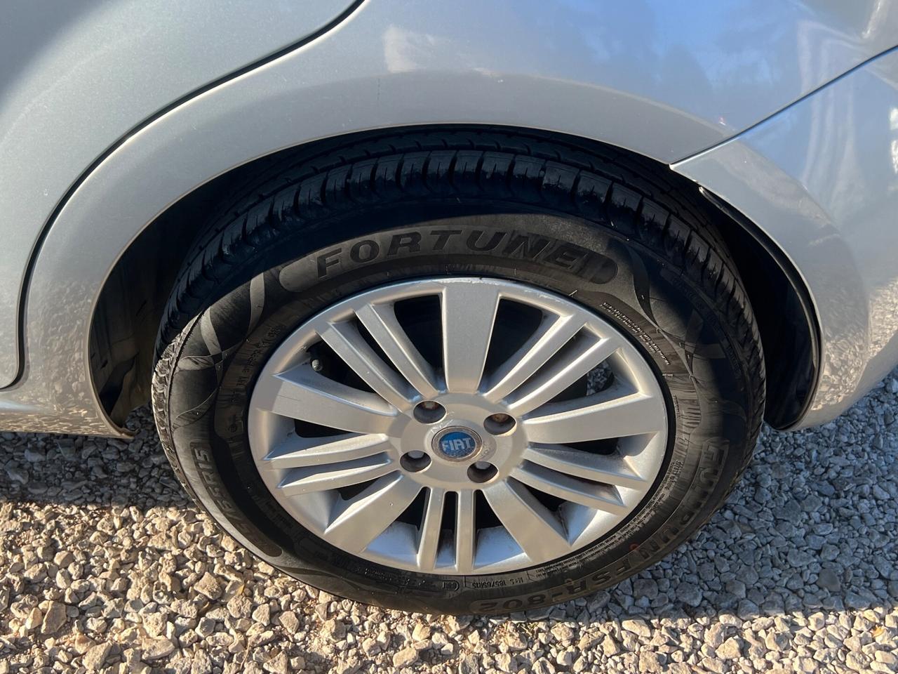 Fiat Grande Punto 1.3 MJT 90 CV 5 porte Emotion