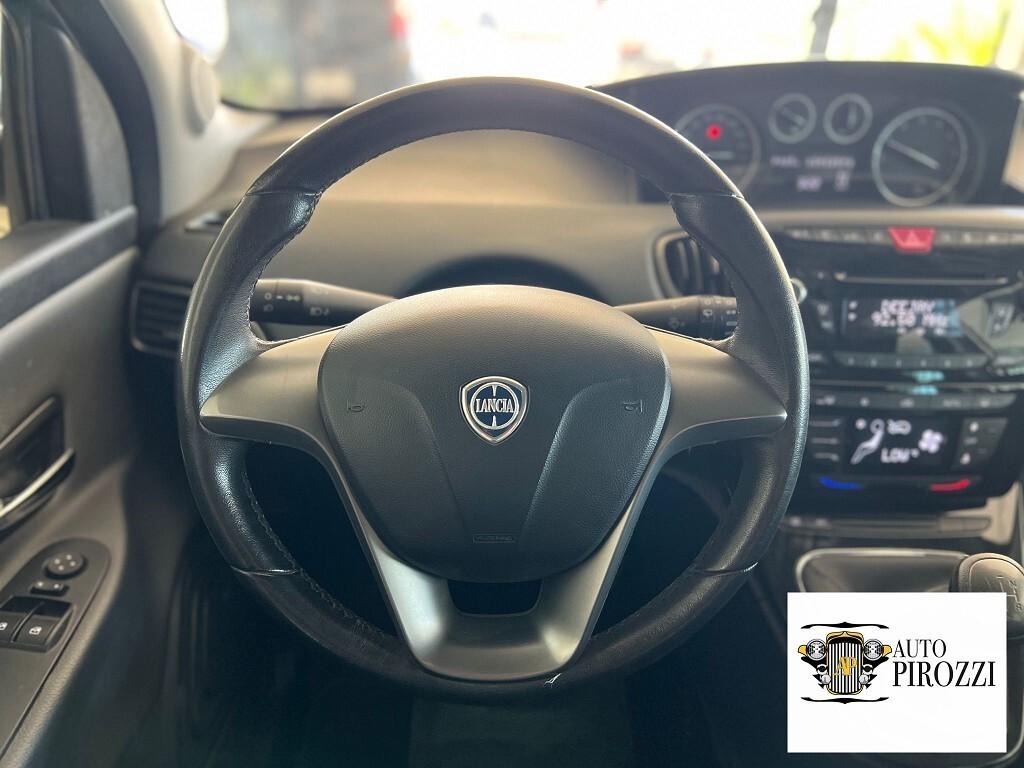LANCIA YPSILON AUTOM 0.9 BENZ ANNO 2012 108000KM