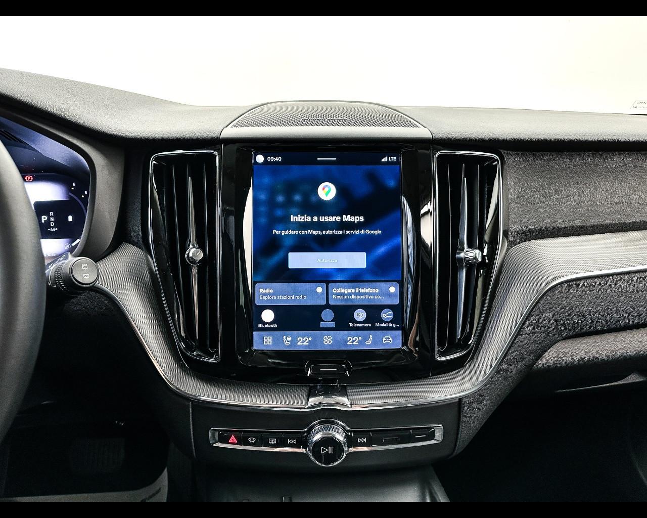 VOLVO XC60 (2017-->) - XC60 B4 (d) AWD automatico Plus Dark