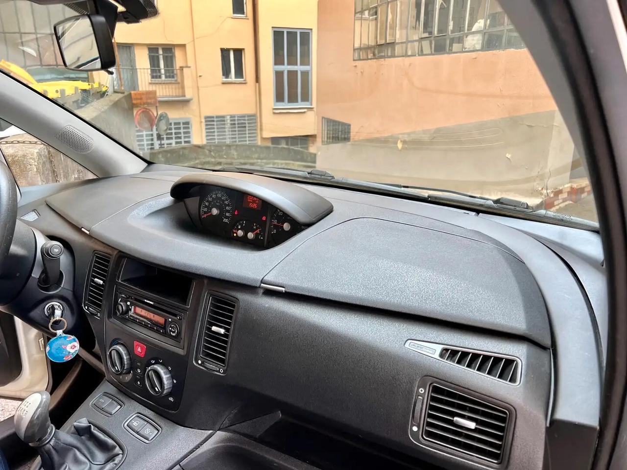 Fiat Idea 1.4 16v 95cv 6Marce Euro5 Active