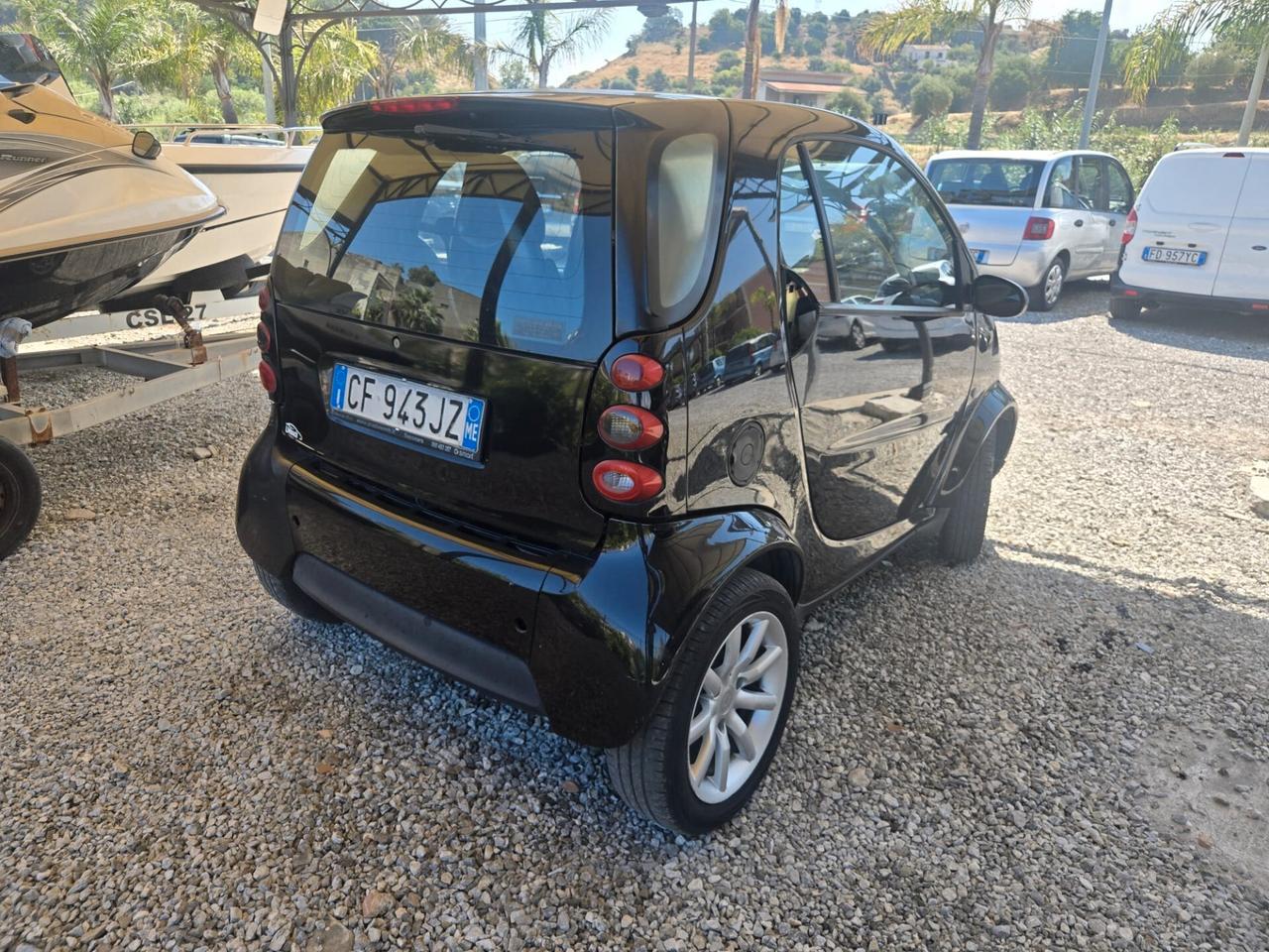 Smart 700 city-coupé pure