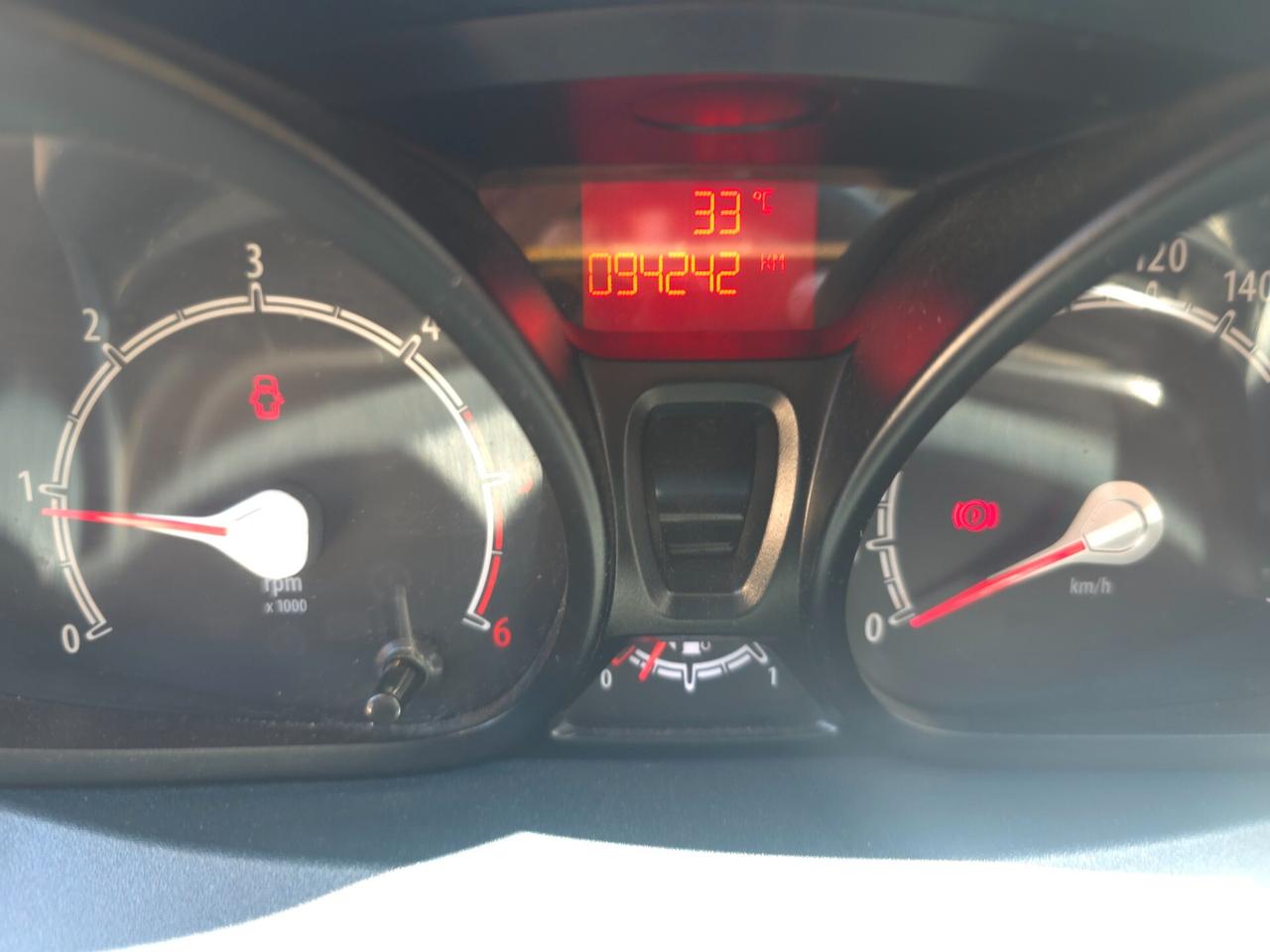 Ford Fiesta 1.4 TDCi 70CV 5 porte Titanium