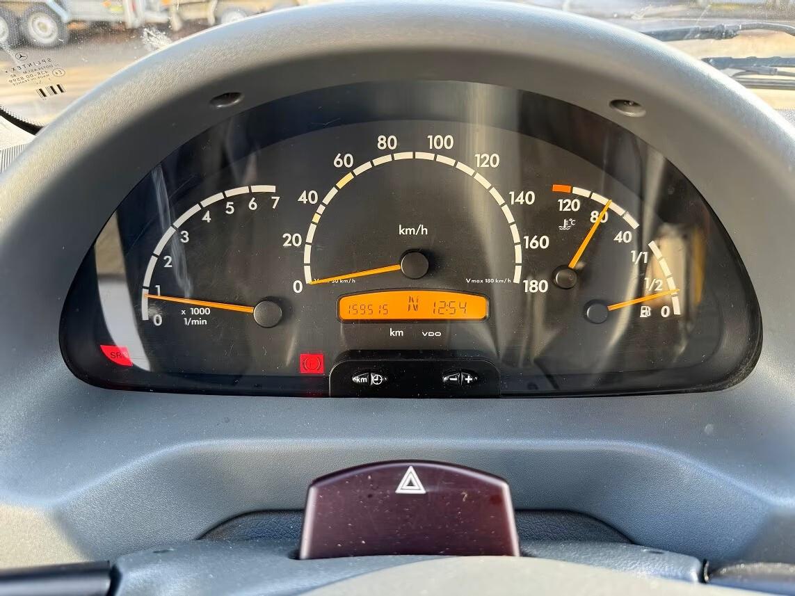 Food truck Mercedes 308 CDI