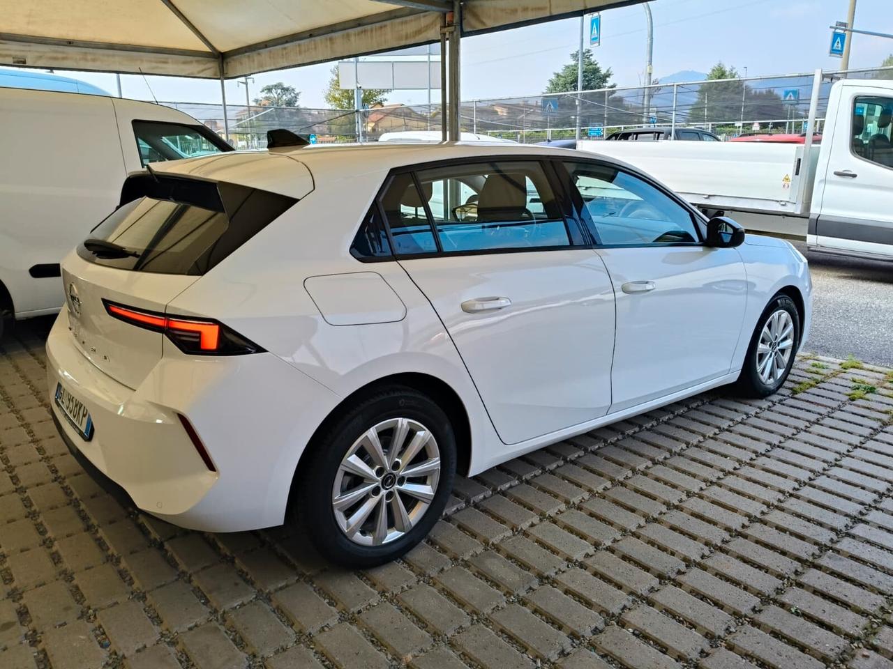 Opel Astra 1.5 Turbo Diesel 130 CV Business Elegance