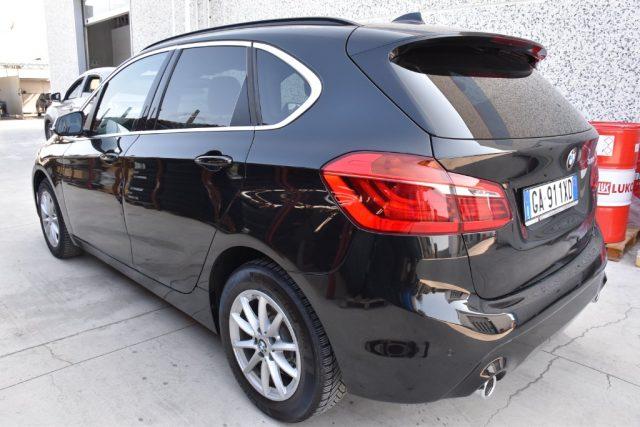 BMW 218 d Active Tourer Business *Navi, Pelle*