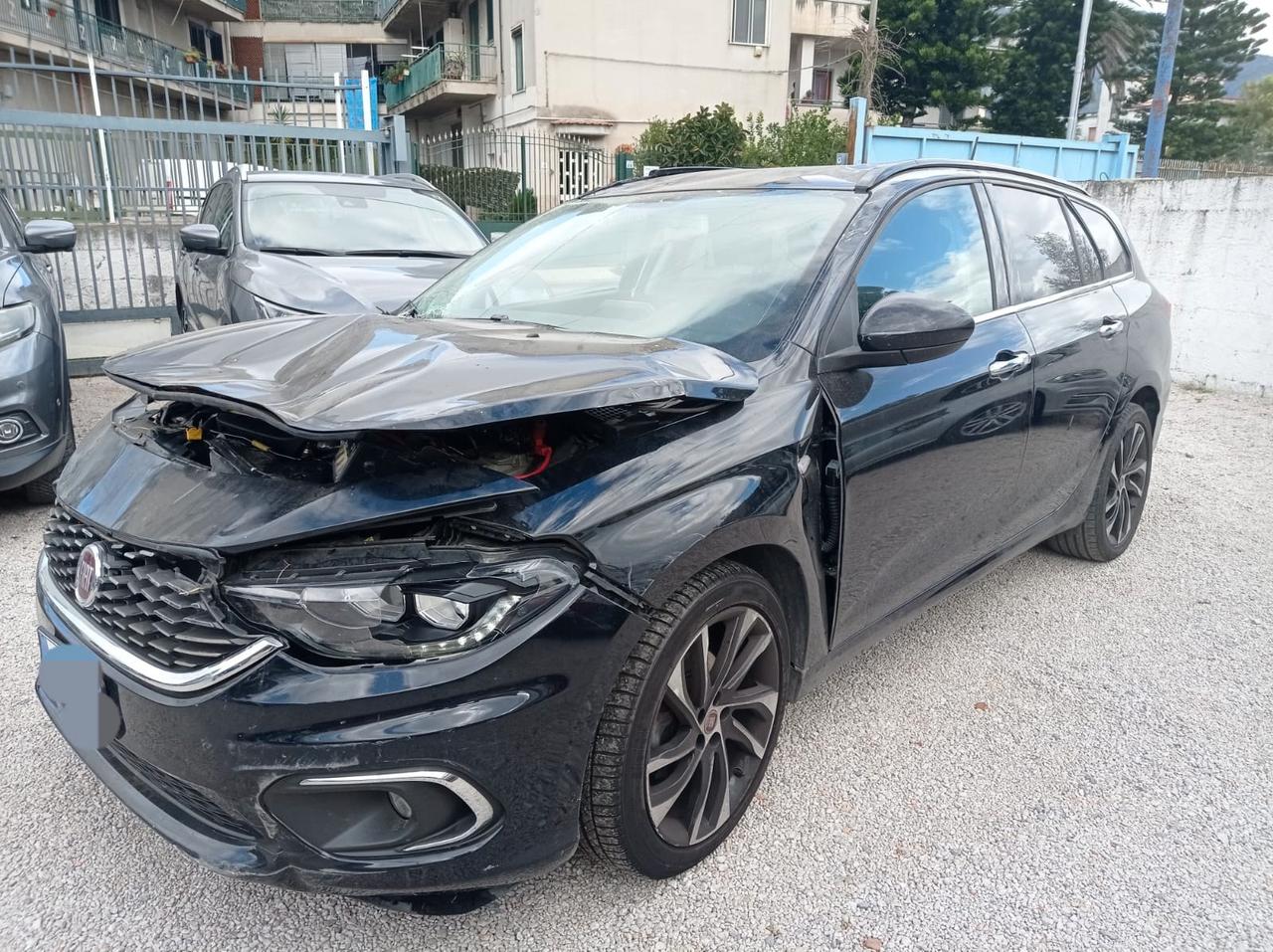 Fiat Tipo 1.6 Mjt S&S DCT SW Lounge 61000km-2019