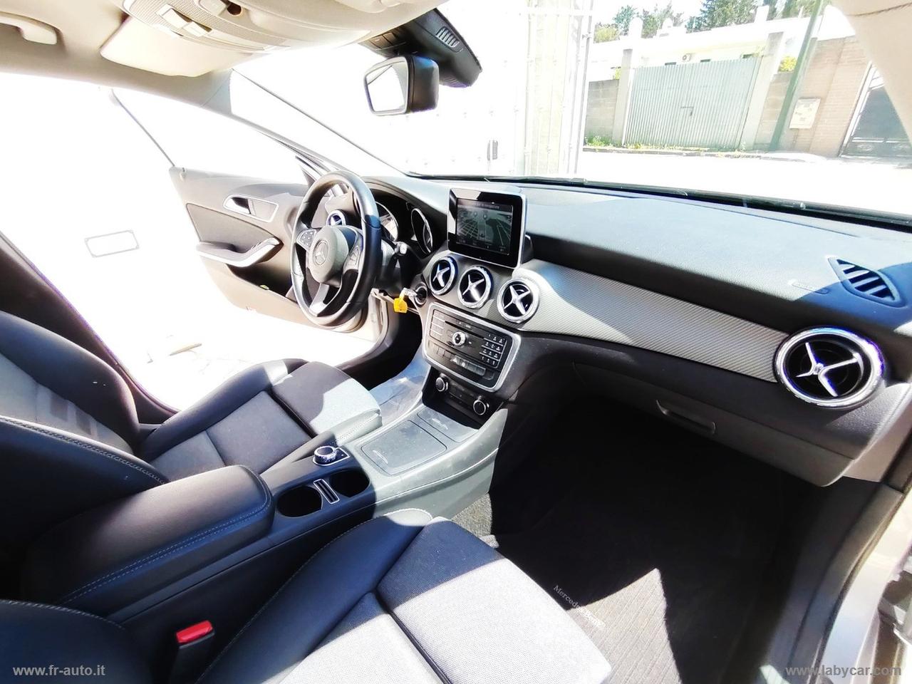MERCEDES-BENZ GLA 180 d Premium