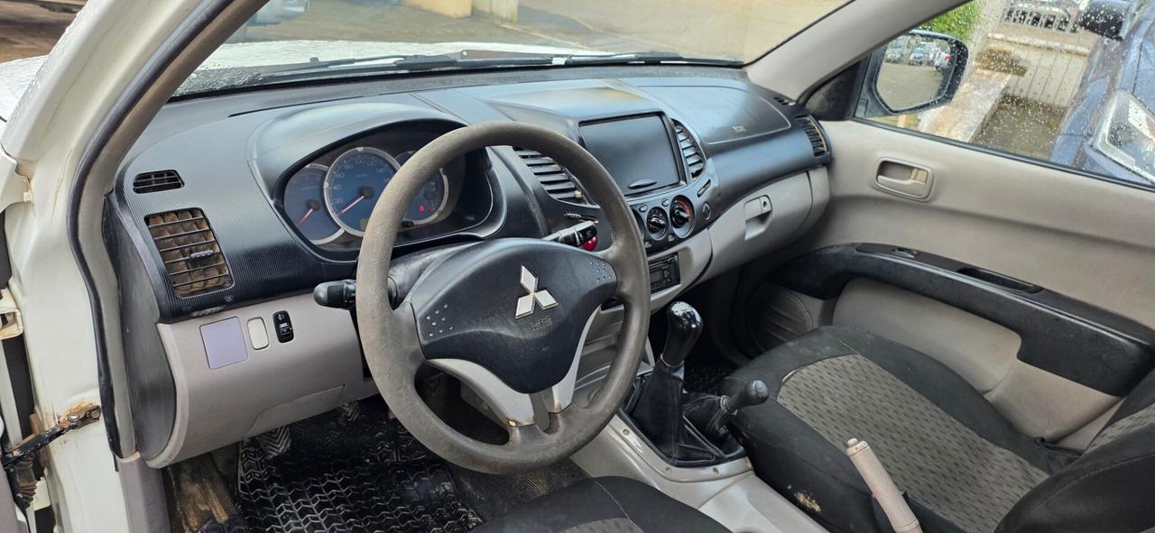 Mitsubishi L200 2.5 DI-D/136CV Club Cab Intense