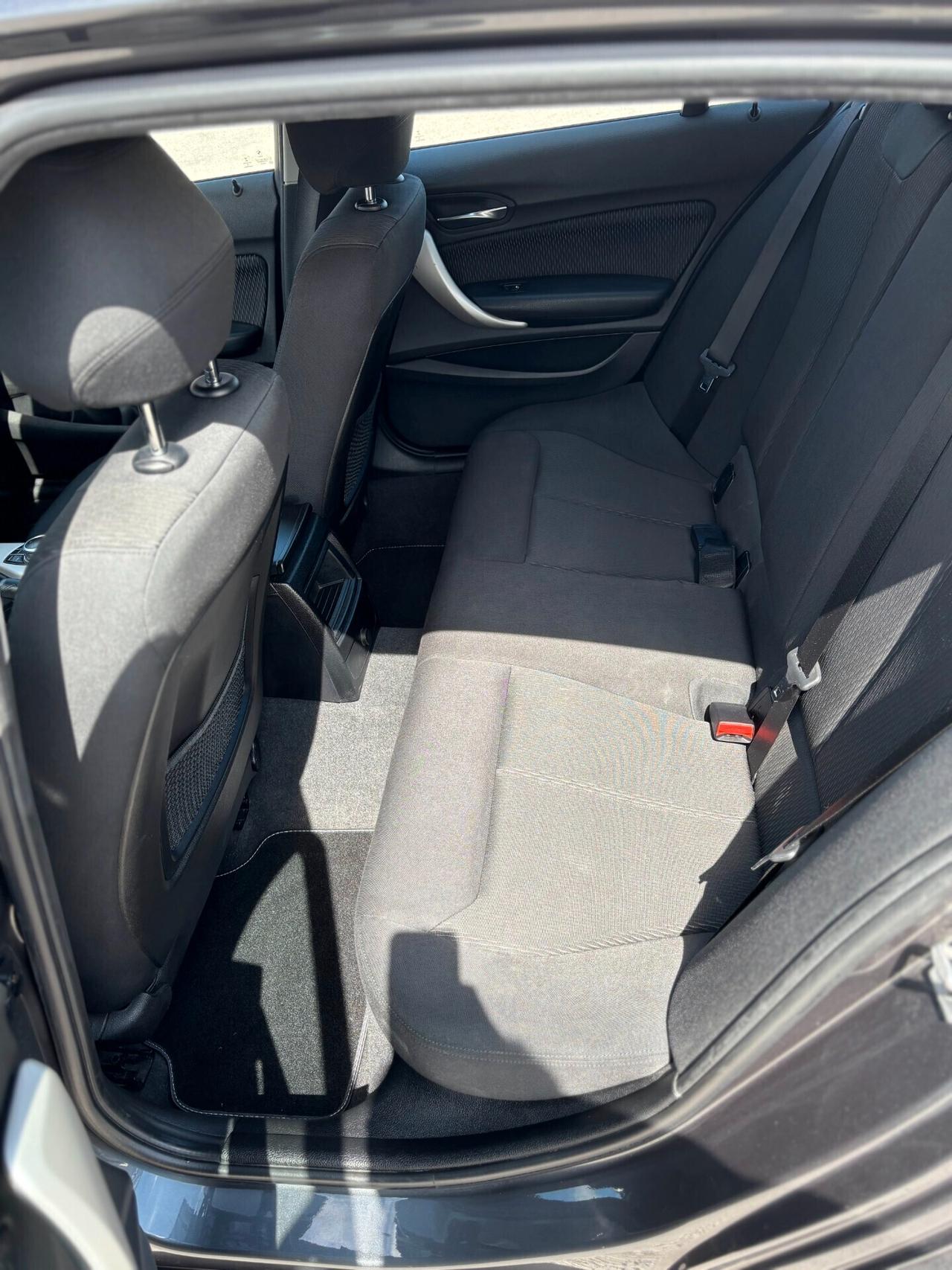 Bmw 120 120d 5p. Urban